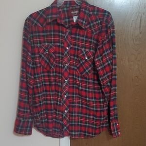 Wrangler Men's Red and Green Plaid Button Down Shirt